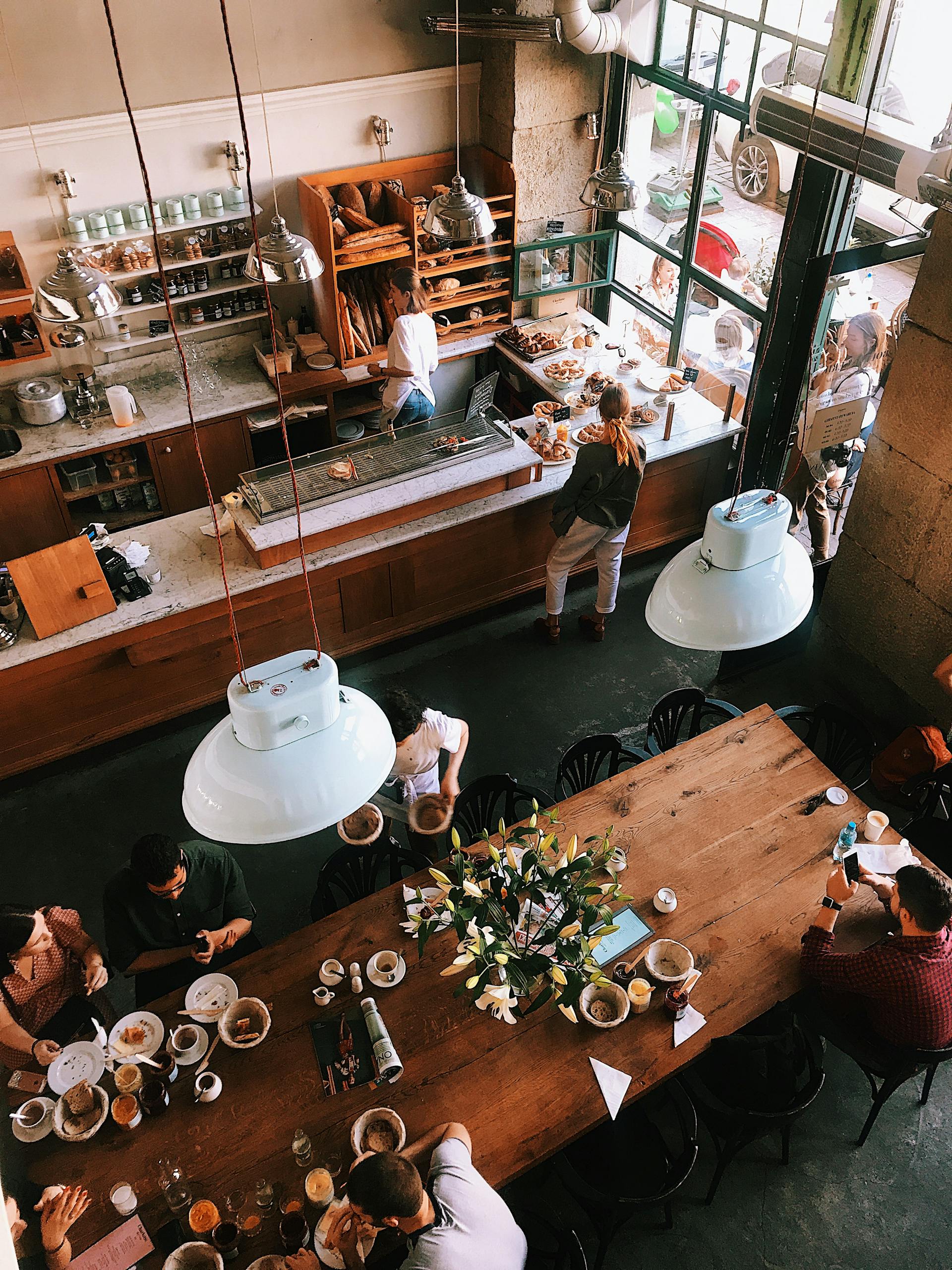 People on a coffee shop as a presentation image